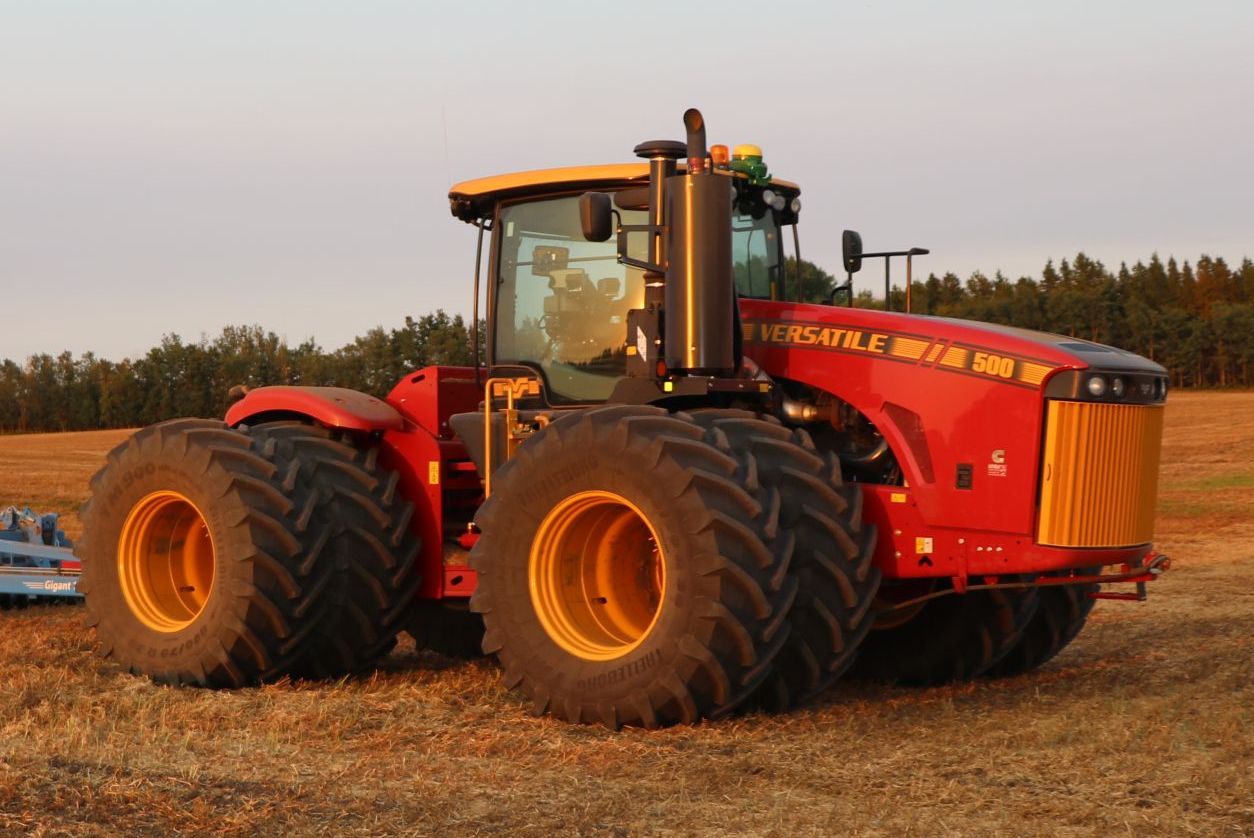 Wszechstronny JD-BRIDGE — wszechstronny przegubowy, uniwersalny mostek do upraw rzędowych kompatybilny z wyświetlaczem John Deere