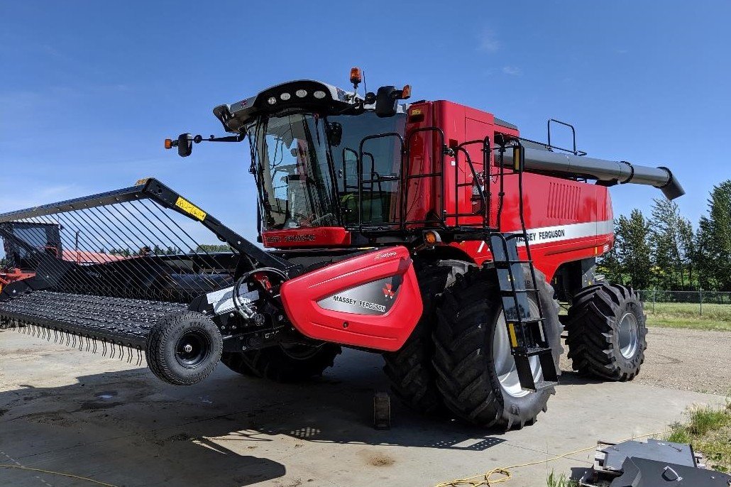 MASSEY-JD 9565 COMBINE