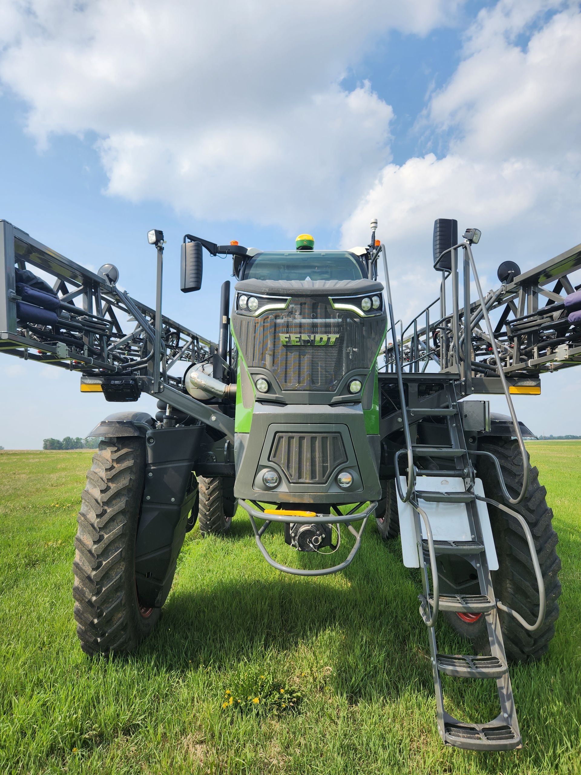 AGCO-JD Rogator 932-937 SERIES